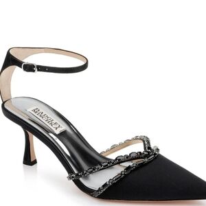 NWOB Badgley Mischka Zendaya Gemstone-Embellished Kitten Heel, Sz 7.5, 235$